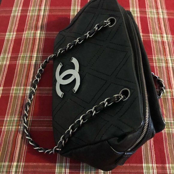 Channel Bag - Picture 2 of 5